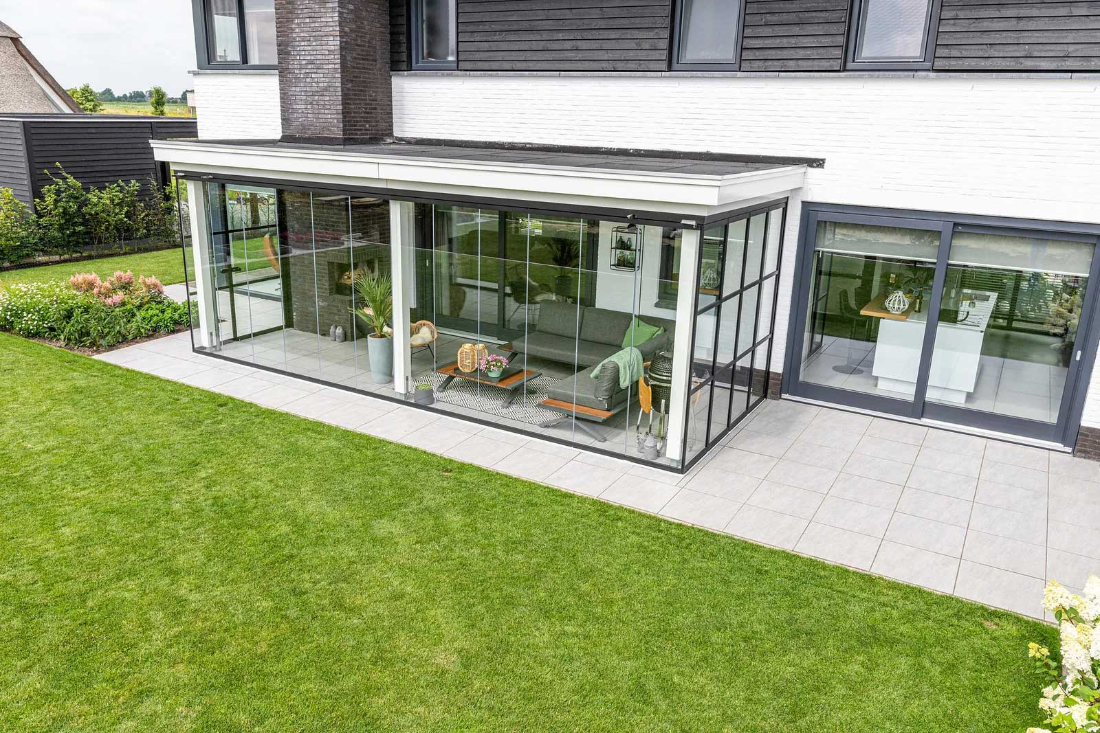 Glazen-draai-vouwsysteem-en-Steel-ART-Eerwolde-Metalura-10-19