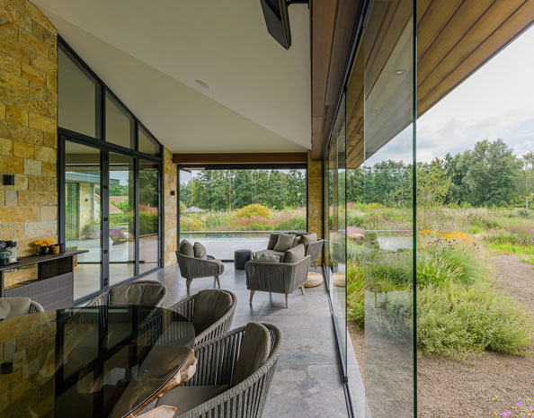 glazen-draai-vouwsysteem-gulpen-metalura-3