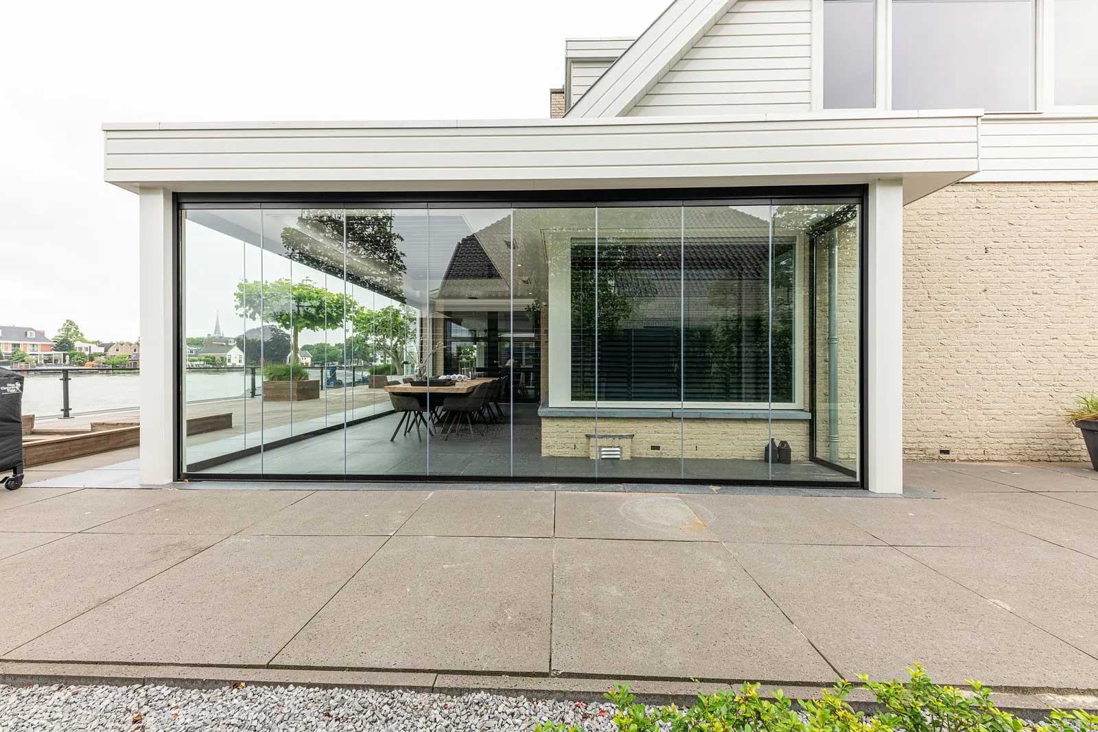 Glazen-draai-vouwsysteem-Krimpen-Metalura-10-13