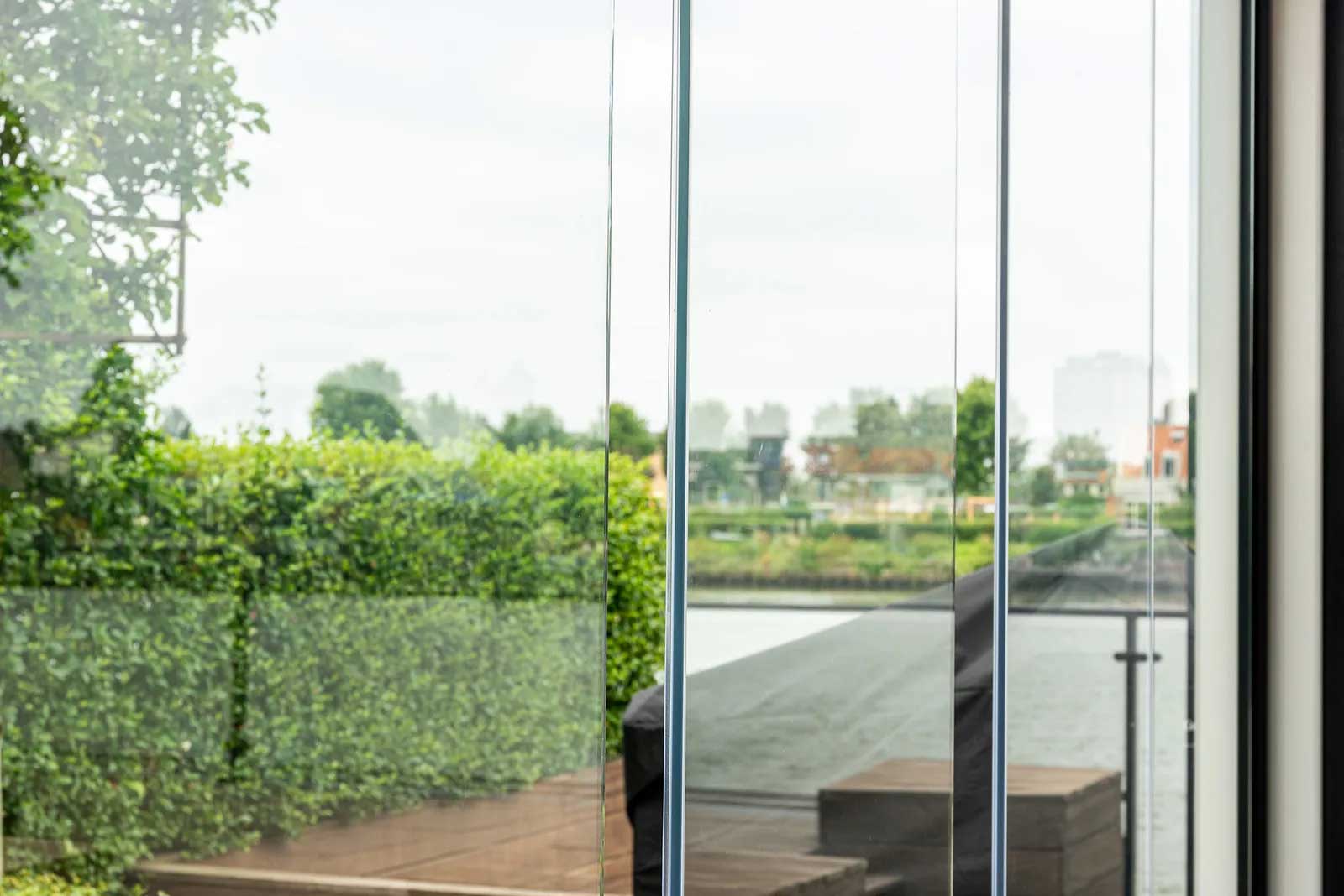 Glazen-draai-vouwsysteem-Krimpen-Metalura-10-16