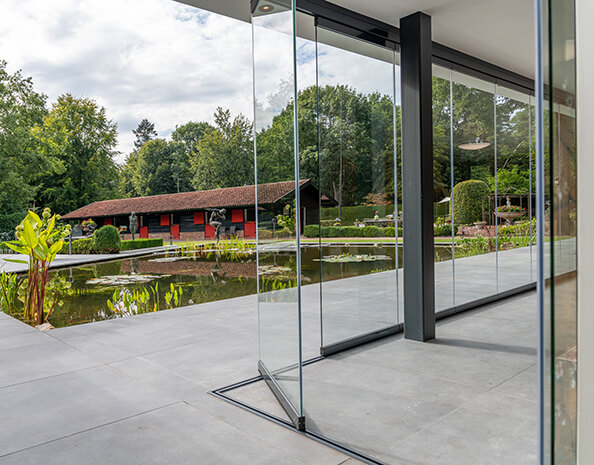 glazen-draai-vouwsysteem-loon-op-zand-metalura-3