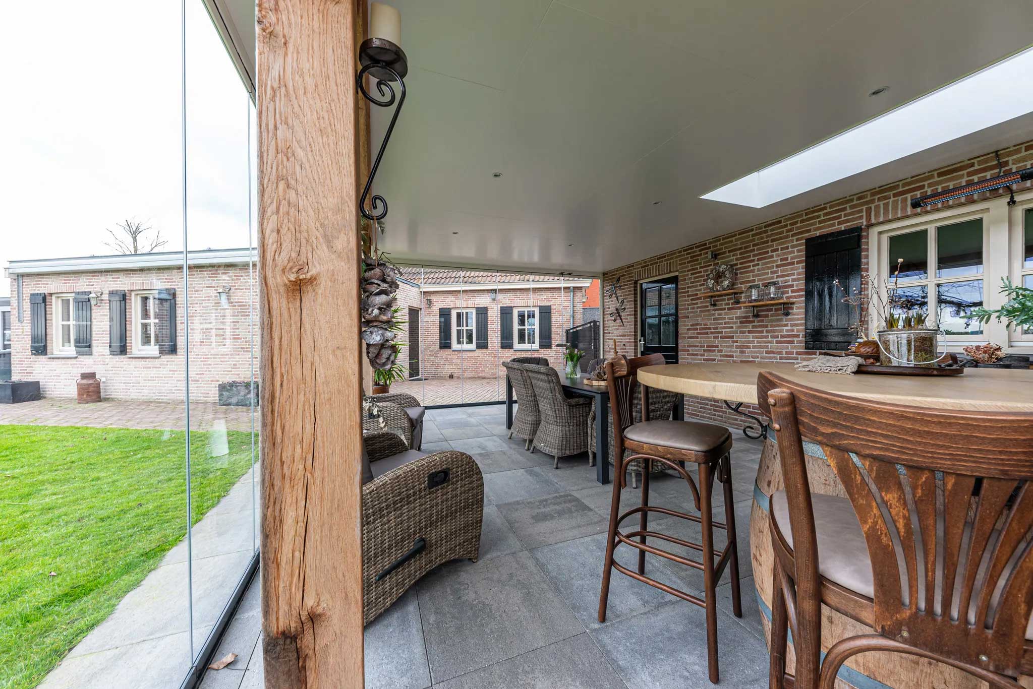 Glazen-draai-vouwsysteem-Oosteind-Metalura-6