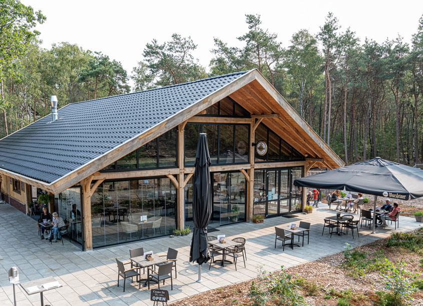 Glazen wandsysteem horeca