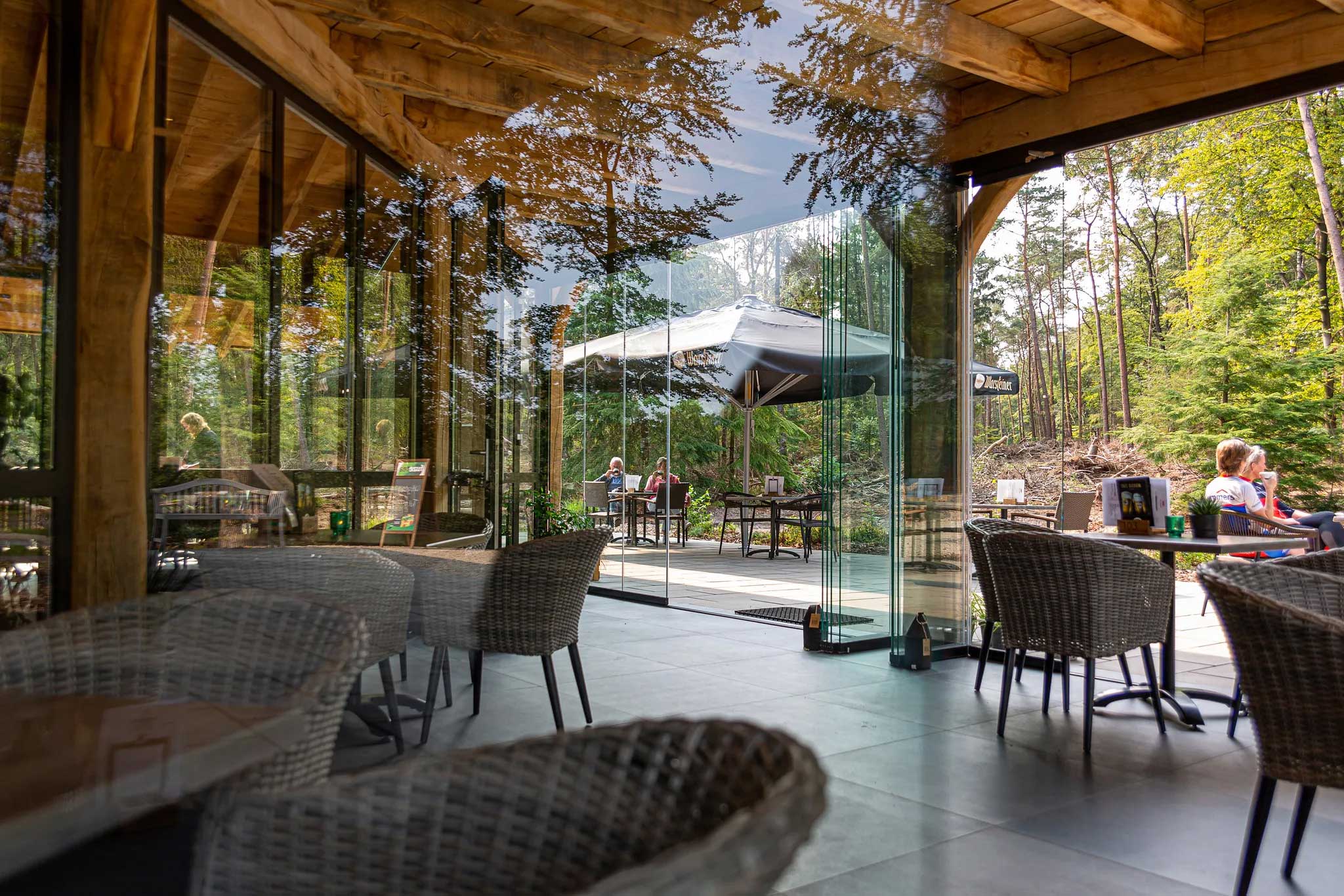 Glazen-Wandsystemen-Nijverdal-Metalura-6