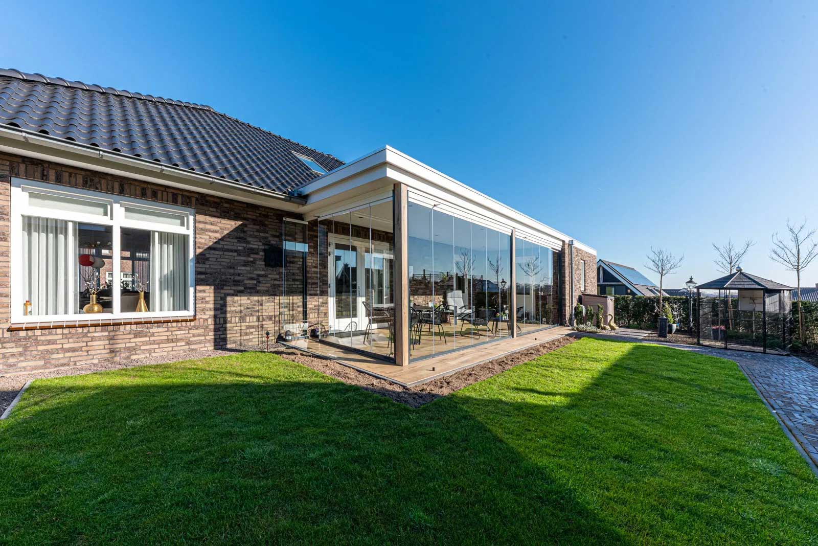 Glazen-Wandsystemen-Zeddam-Metalura-10