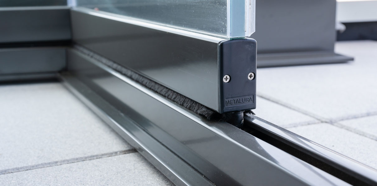 Gesegmenteerd-glas-geleideborstels-metalura-1