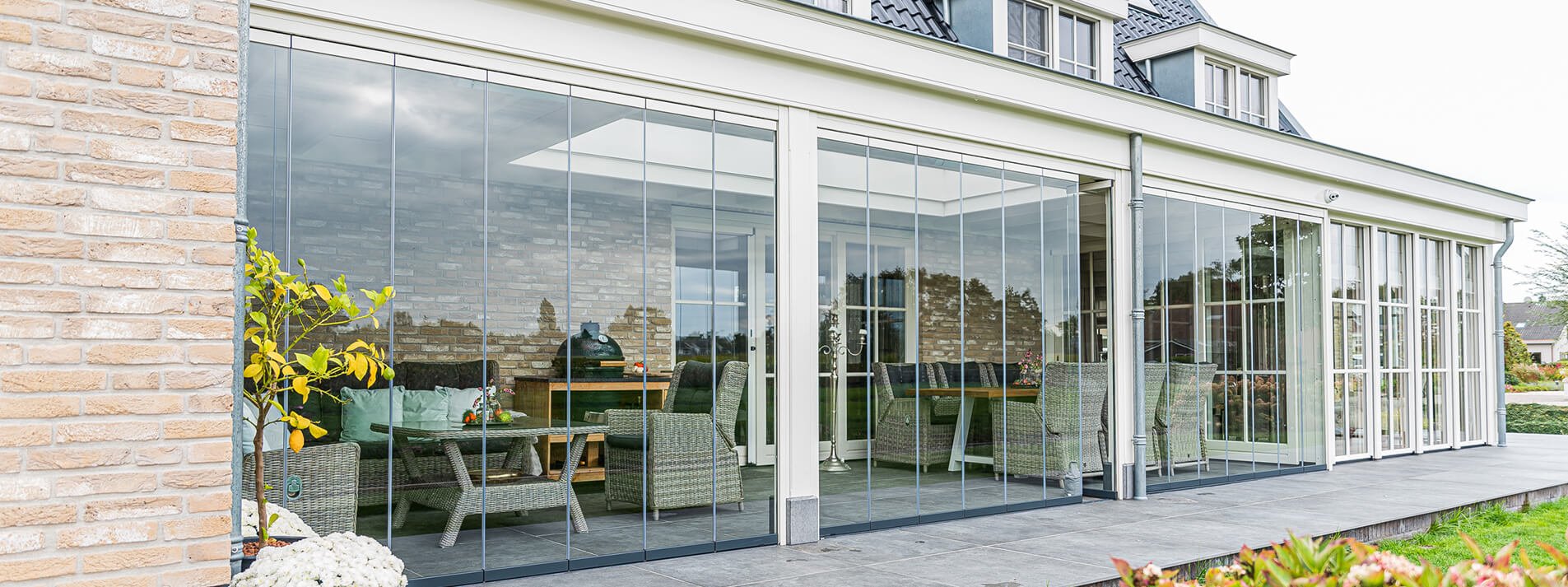 glazen-draai-vouwsysteem-lekkerkerk-metalura-hero