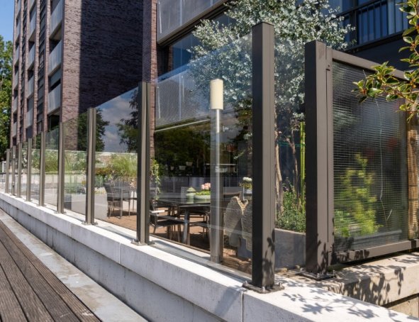 glazen-windschermen-tilburg-metalura (1)