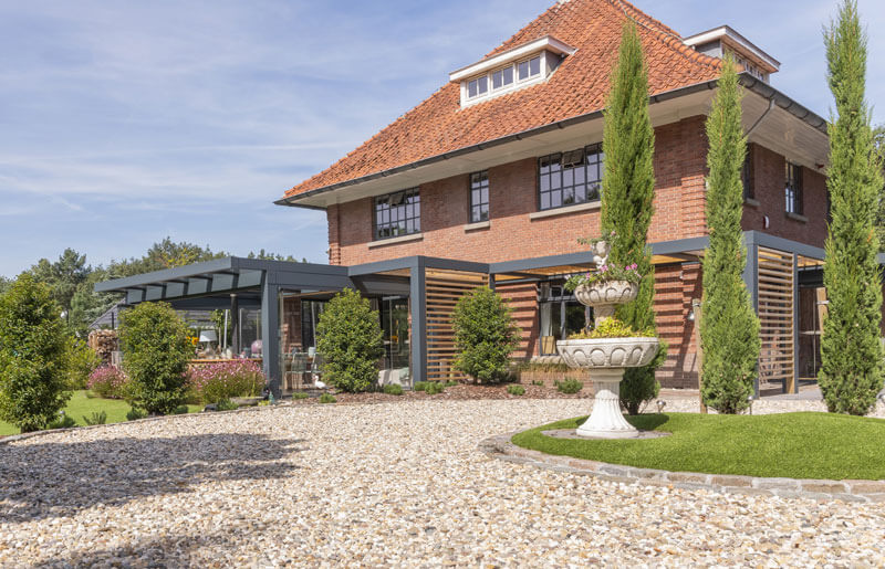 Metalura-Art-Program-terrasoverkappingen