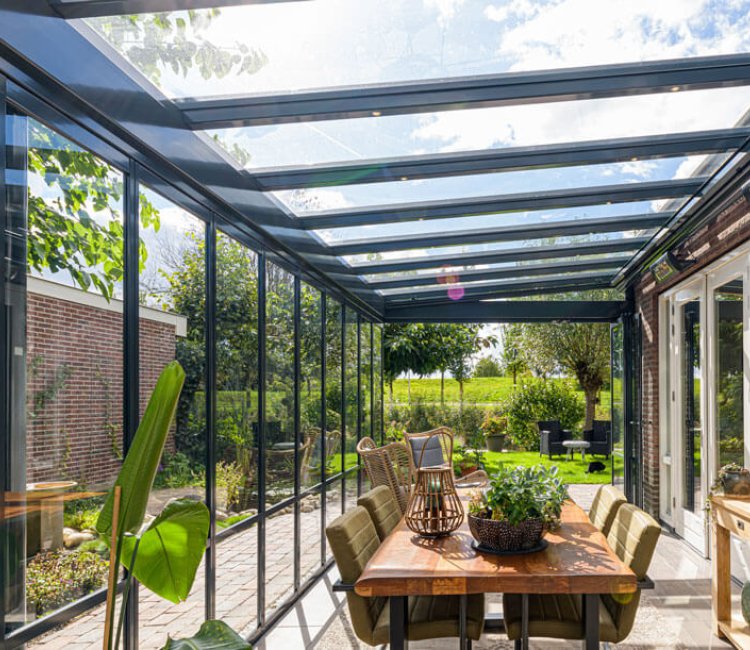 glazen schuifwand veranda op maat