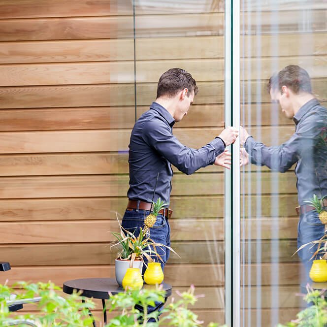 werkwijze glazen terrasscherm