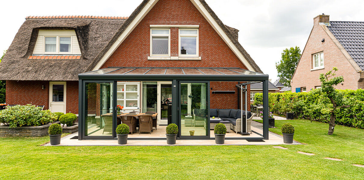 Terrasoverkapping-Style-solide-design-metalura