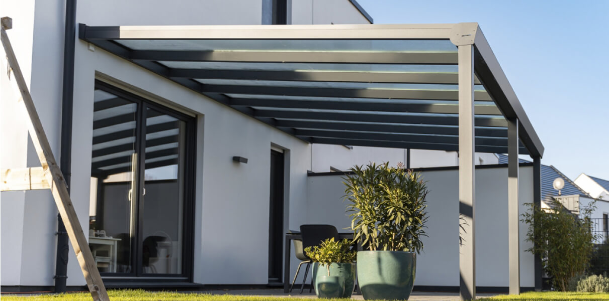 Terrasoverkapping-Trendy-dakbedekking-metalura