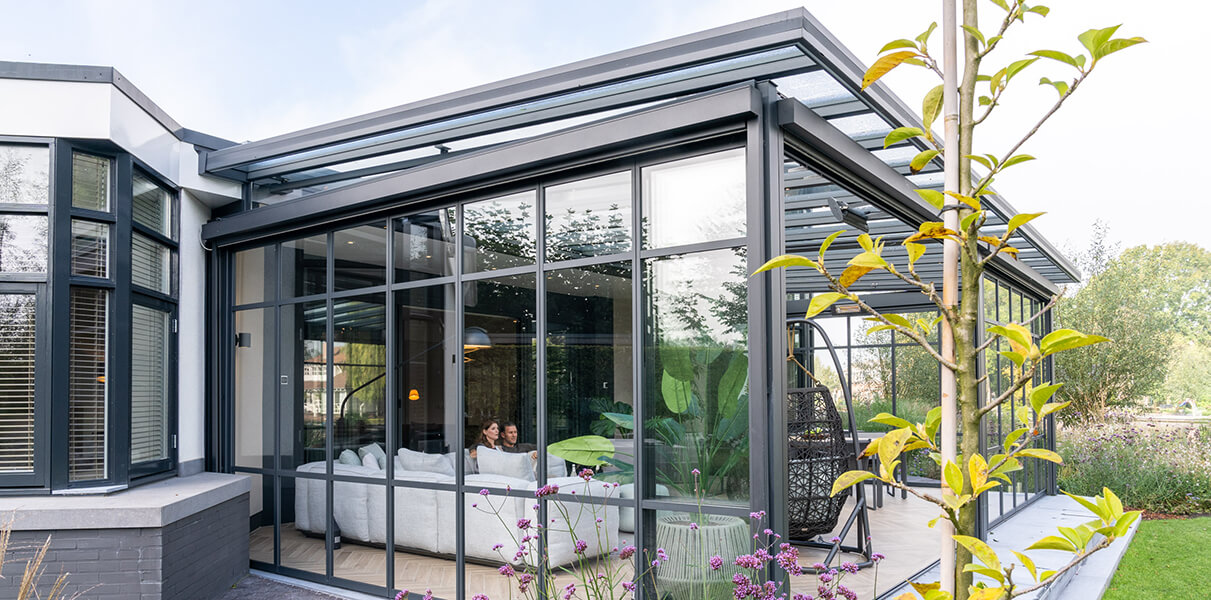 tuinkamer-de-luxe-royaal-glasoverstek-metalura