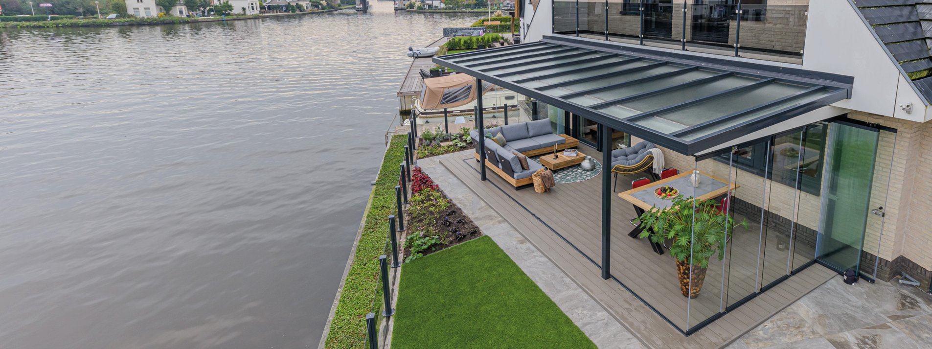 Tuinkamer-deluxe-alphen-ad-rijn-metalura-hero