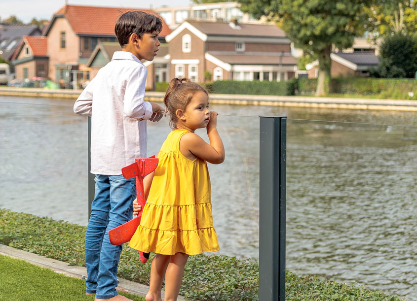 Windschermen Metalura vakantieparken horeca